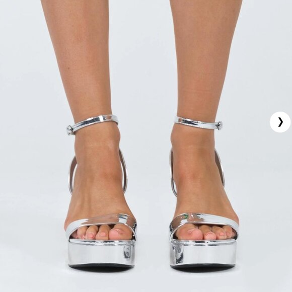 Mallari Heels Chrome - Picture 1 of 3